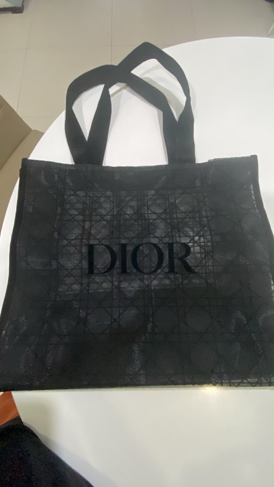 Tote bag